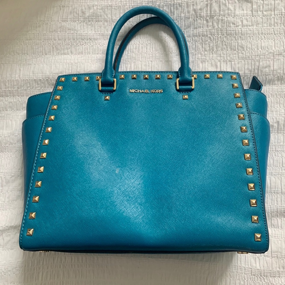 Michael Kors Selma Stud Messenger Cornflower Blue